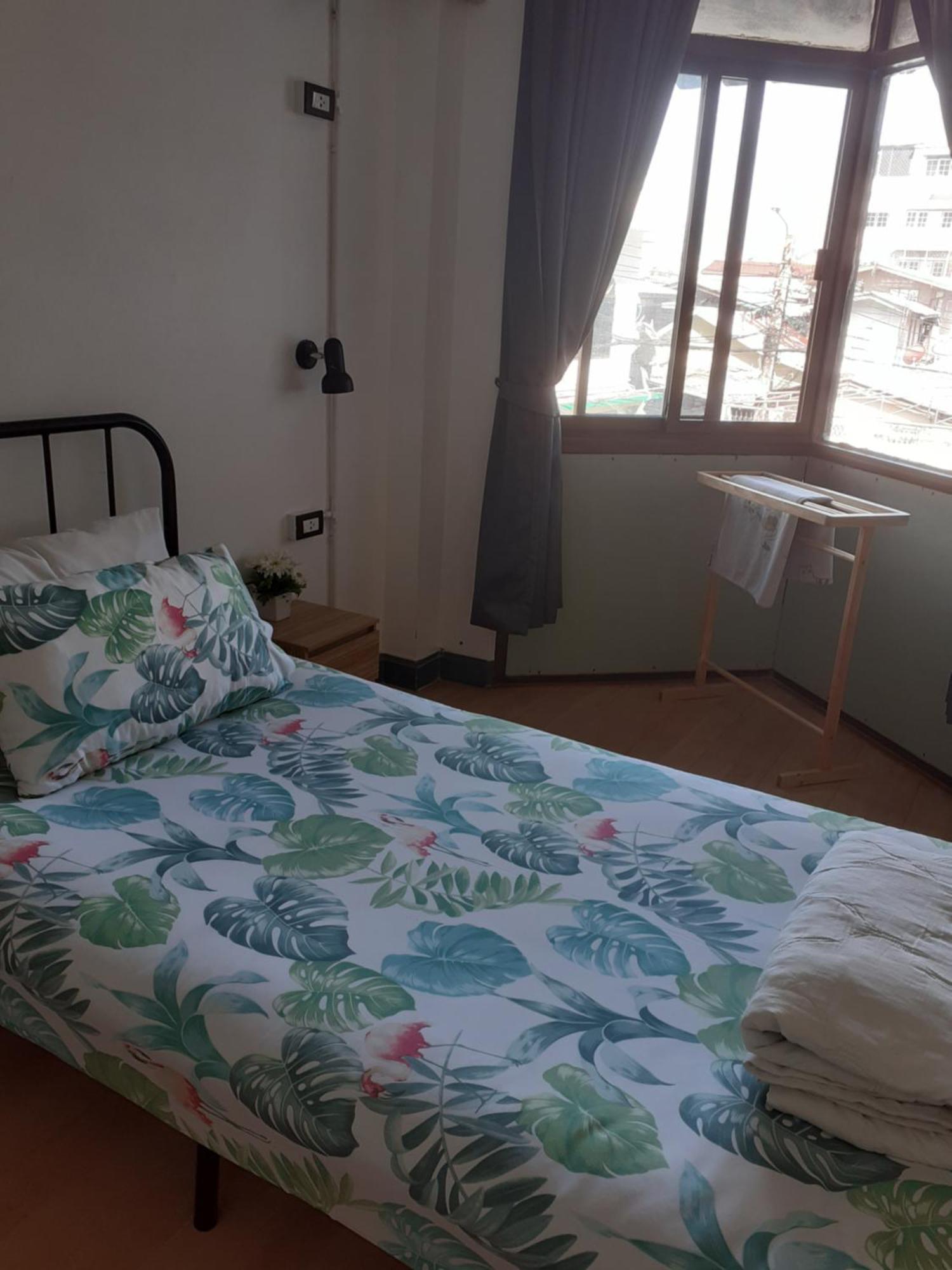 Baansu Hostel Bangkok Exteriör bild
